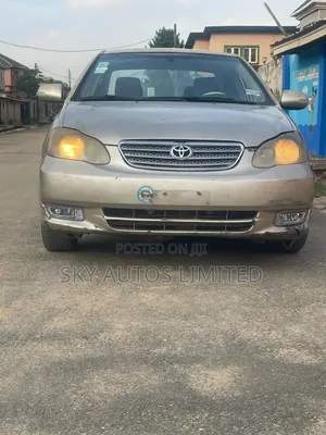 Toyota Corolla LE 2004 Gold