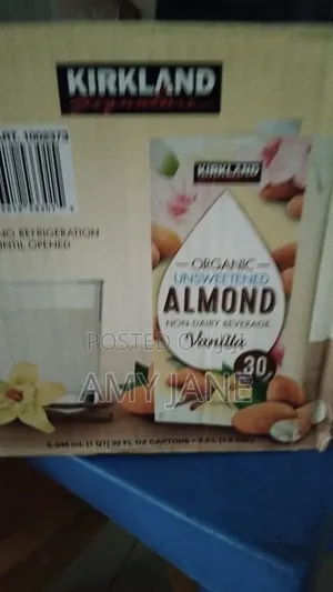 Kirkland Almond Milk by 6