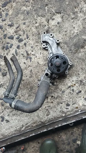 Water Pump Jeep Cherokee/ Wrangler / Dodge Challenger