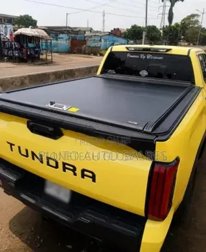 Tundra Rolling Cover 2025