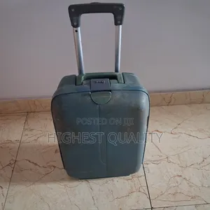 Carry on Suitcase 19" X 12" X 7" (Used)