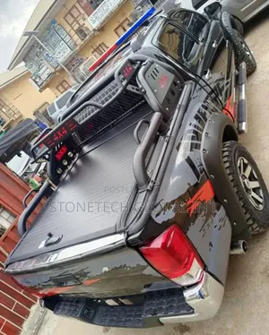 Iron Spoiler 4x4 Offload and Booth Cover