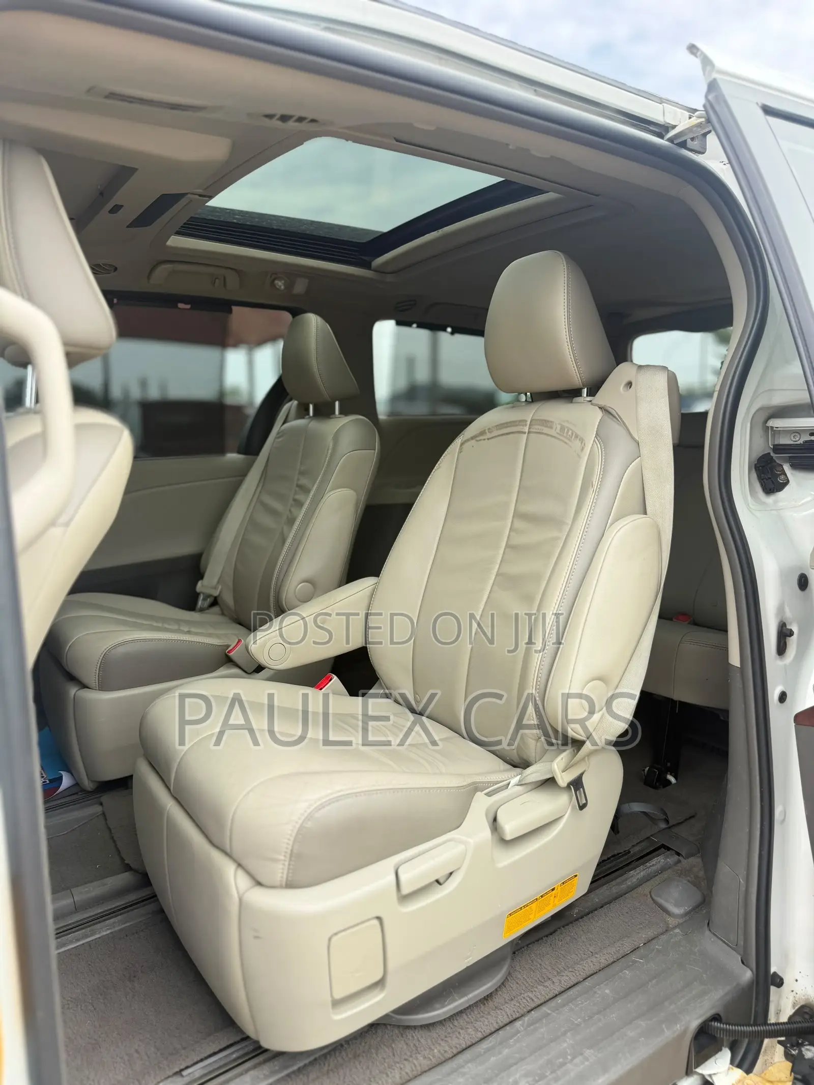 Toyota Sienna 2014 White