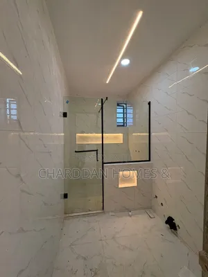 2bdrm Apartment in Igbo-efon for rent