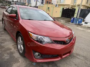 Toyota Camry SE 4dr Sedan (2.5L 4cyl 6A) 2013 Red