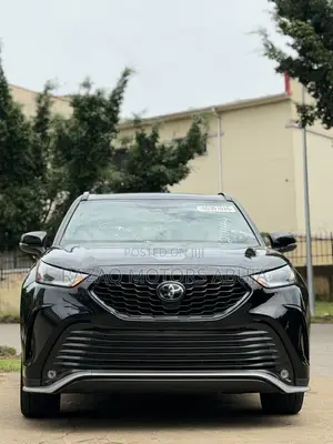 Toyota Highlander XSE 2022 Black