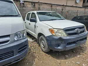 Toyota Hilux 2.7 VVT-i 4X4 SRX 2010 White
