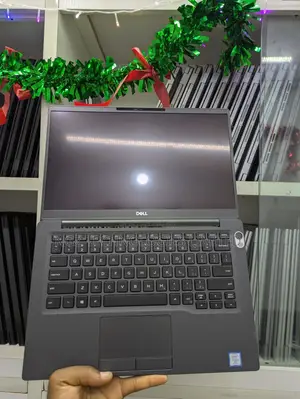 Laptop Dell Latitude 7400 16GB Intel Core i7 SSD 256GB