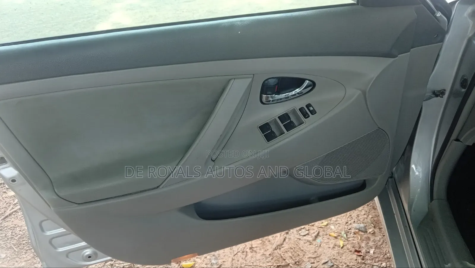 Toyota Camry 2010 Silver