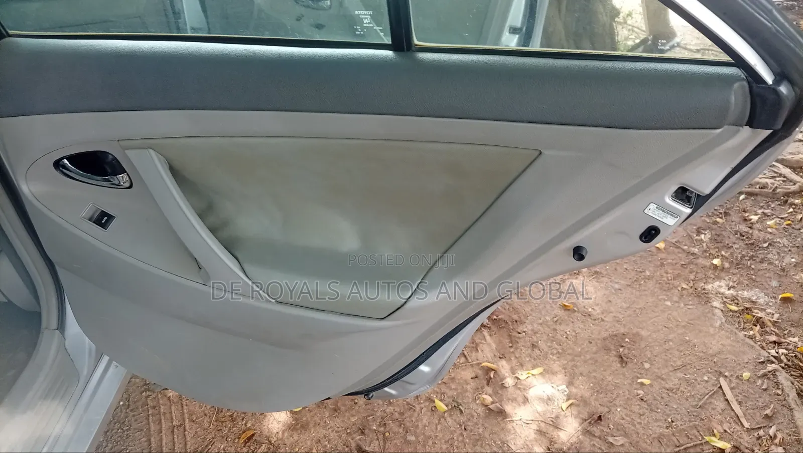 Toyota Camry 2010 Silver