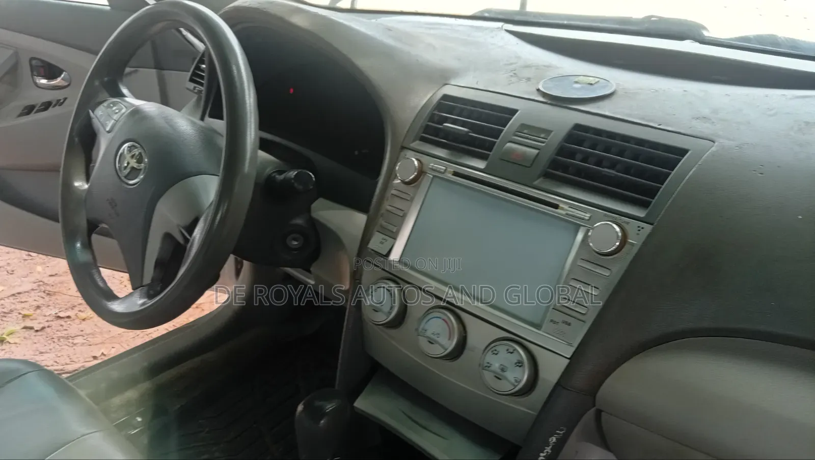 Toyota Camry 2010 Silver