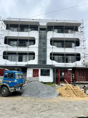 Furnished 2bdrm Apartment in Lekki Phase 1 for sale