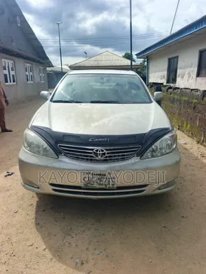 Toyota Camry 2004 Silver