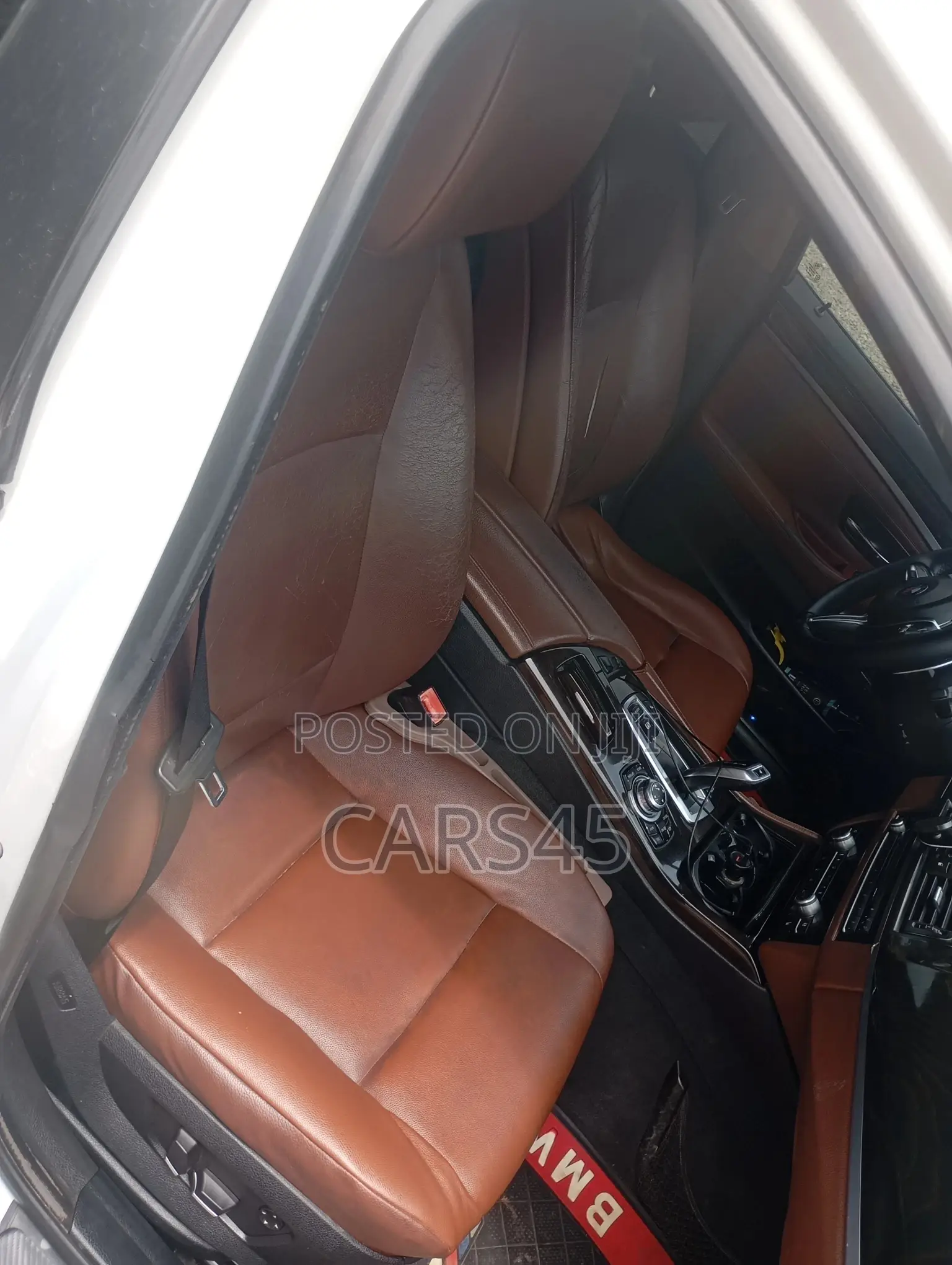 BMW 528i 2011 White