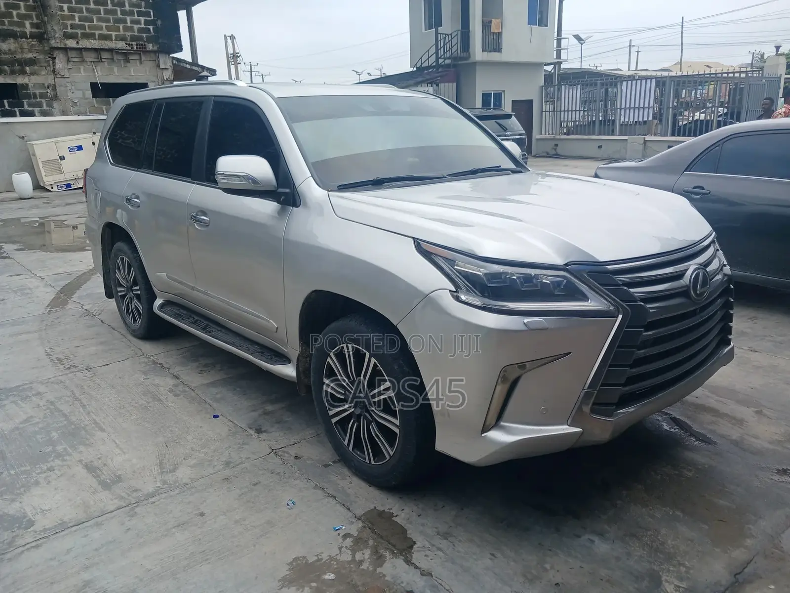 Lexus LX 2008 Silver
