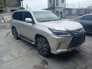 Lexus LX 2008 Silver