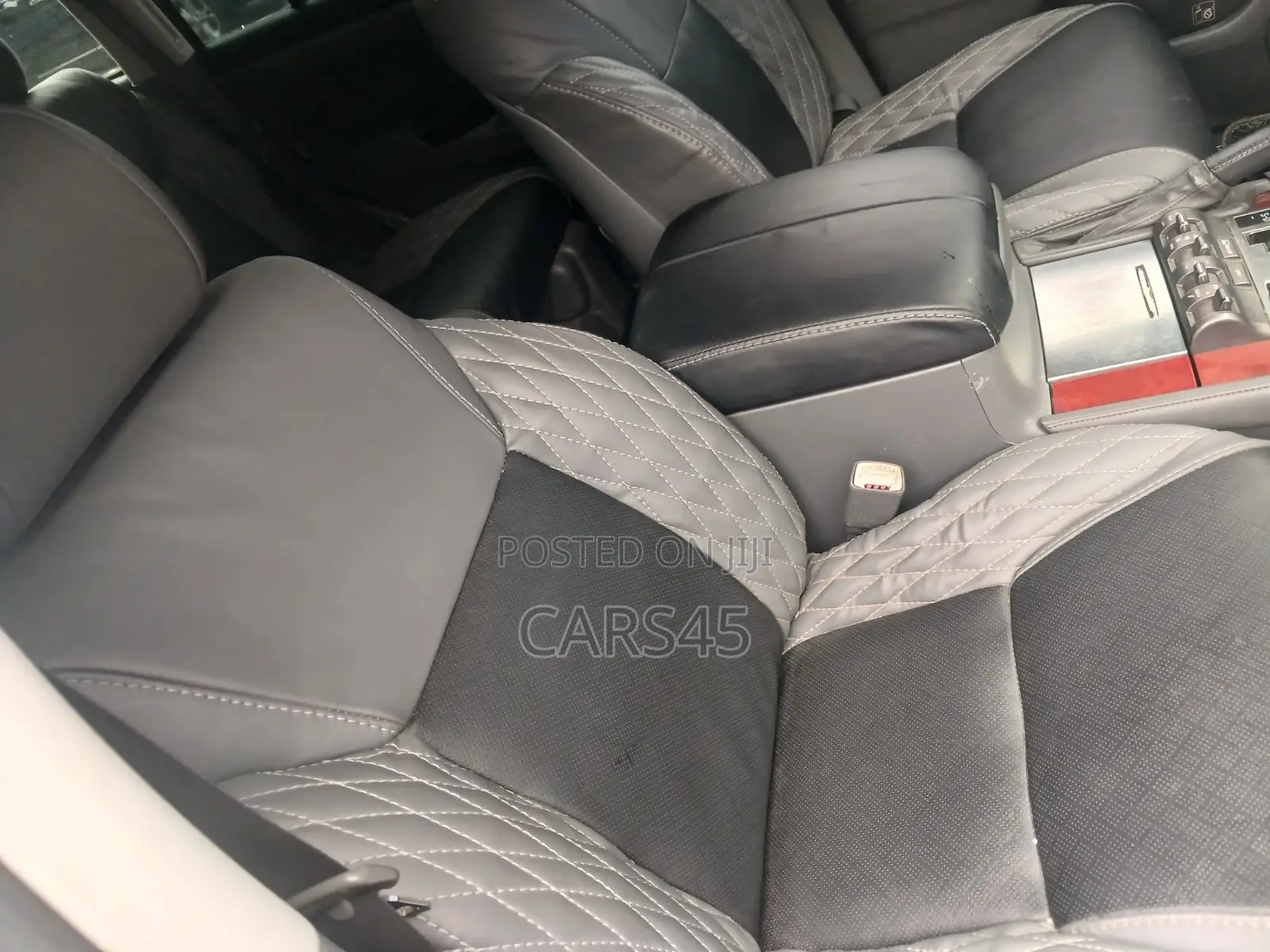 Lexus LX 2008 Silver