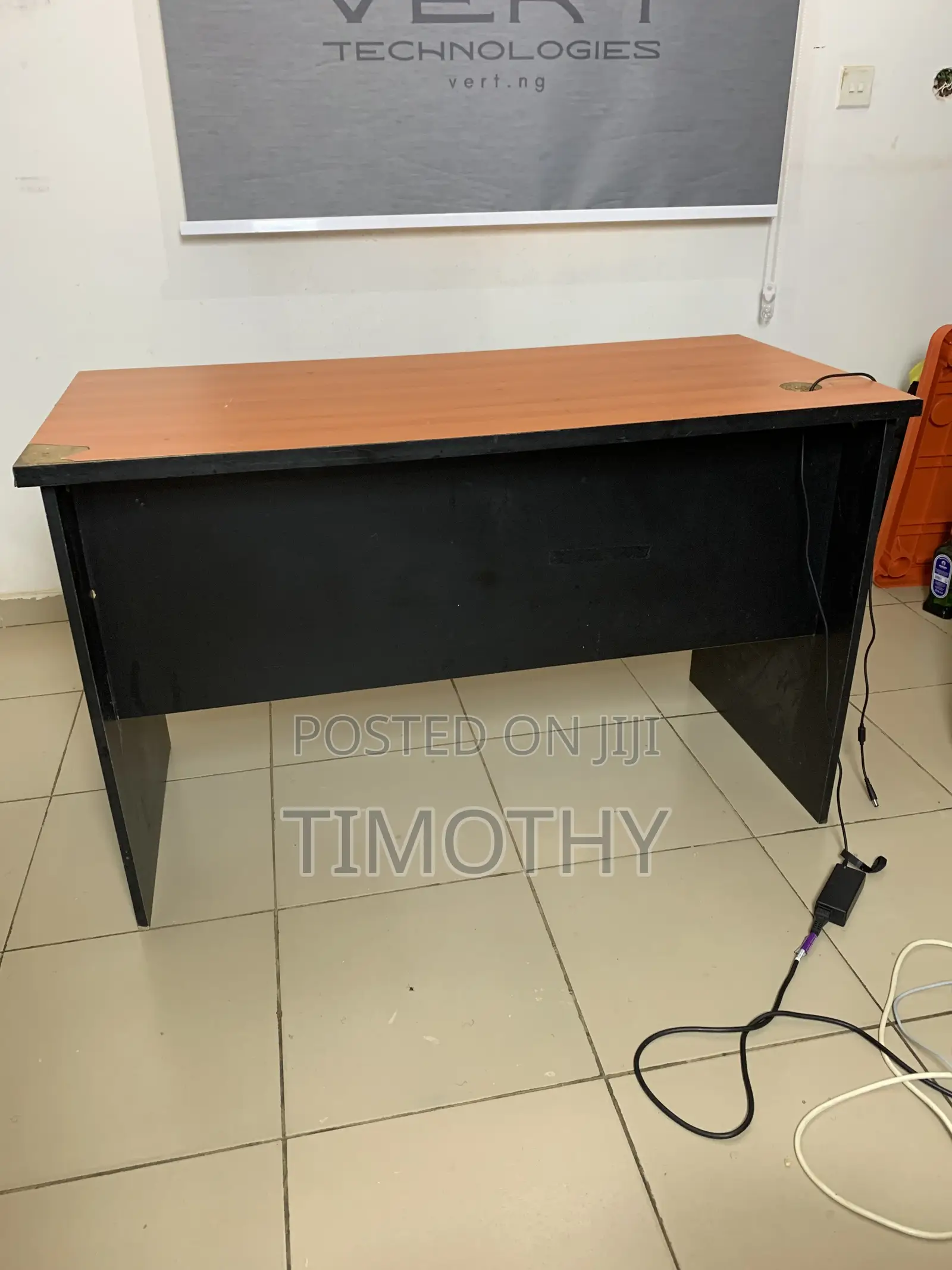 Office Table 4X2 Ft