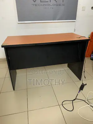 Office Table 4X2 Ft