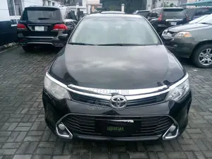 Toyota Camry 2017 Black