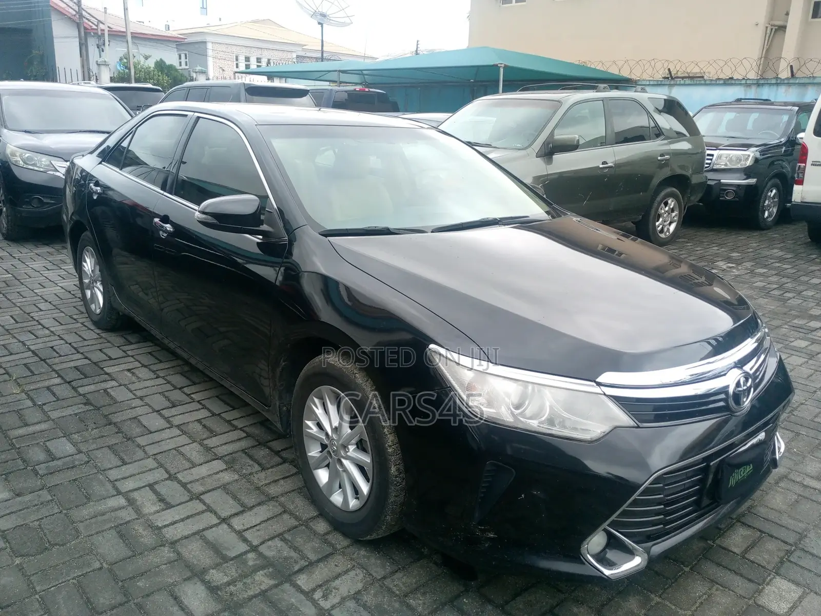 Toyota Camry 2017 Black
