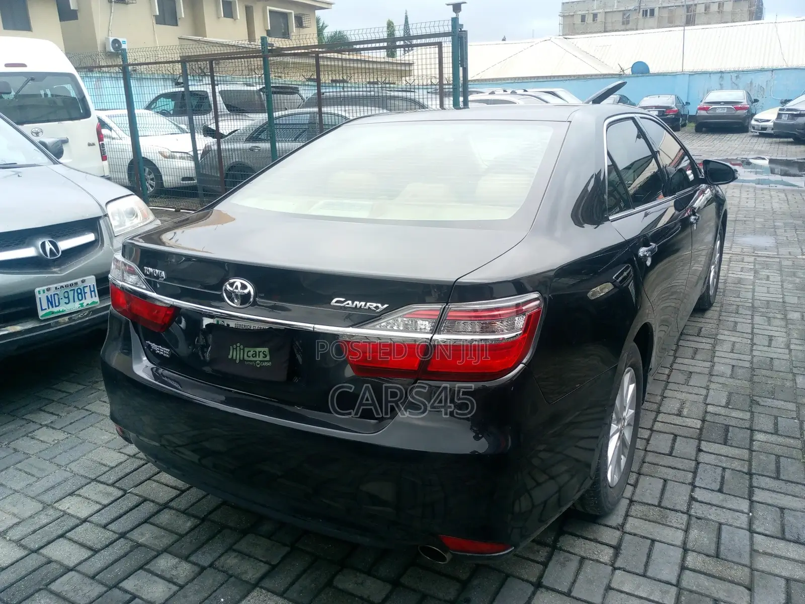 Toyota Camry 2017 Black
