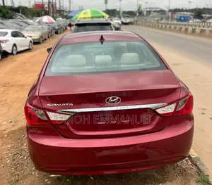 Hyundai Sonata 2011 Red