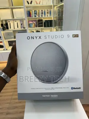 HK Onyx Studio 9
