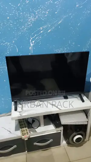 32 Inches LED Icast TV