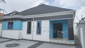 3bdrm Bungalow in Hassan Blocks Off, Akala Express for sale