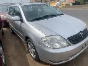 Toyota Corolla 2010 Silver