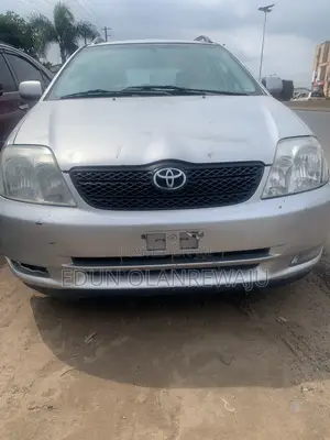 Toyota Corolla 2010 Silver