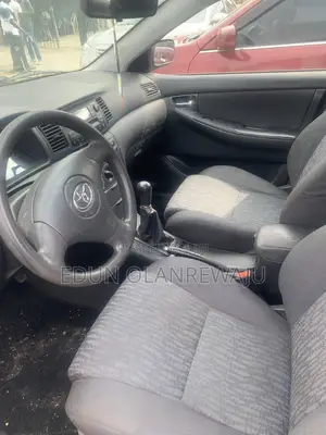 Toyota Corolla 2010 Silver