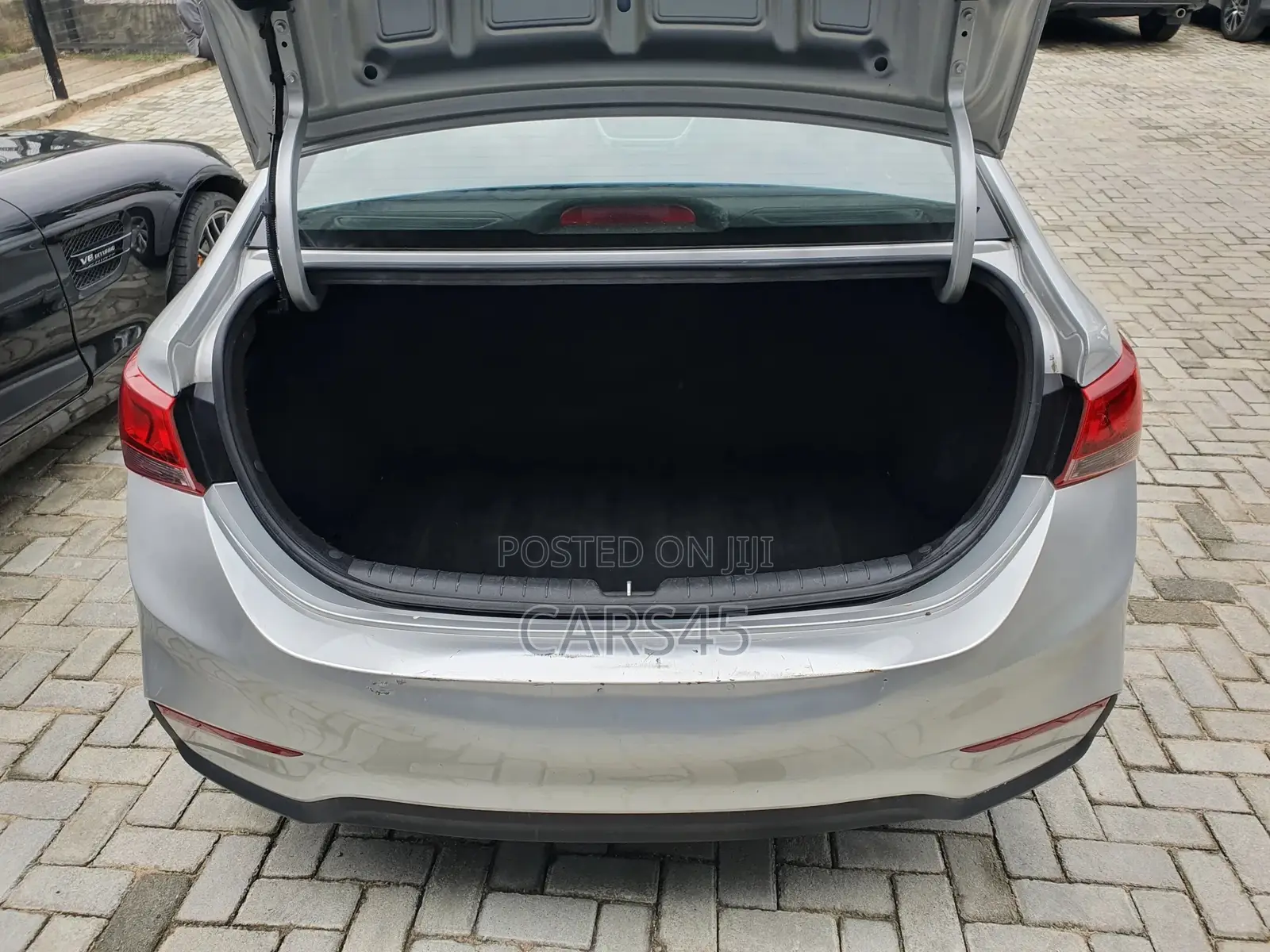 Hyundai Accent 2019 Silver