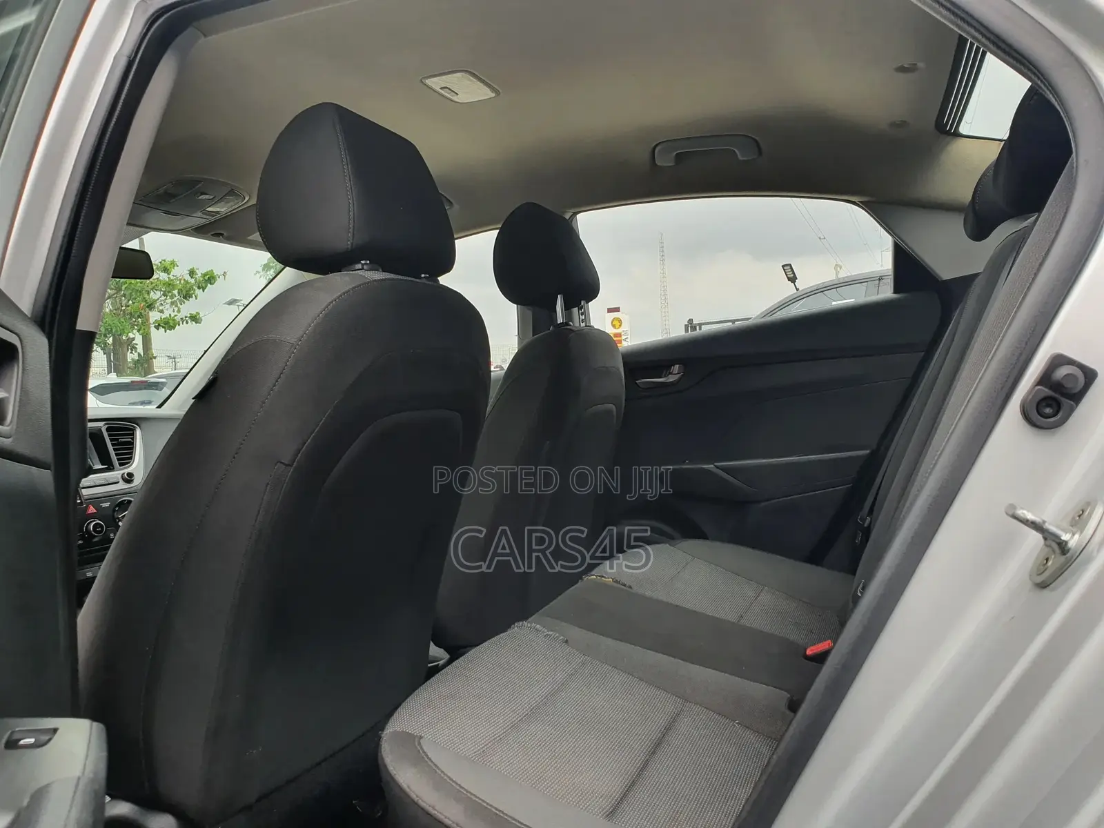 Hyundai Accent 2019 Silver