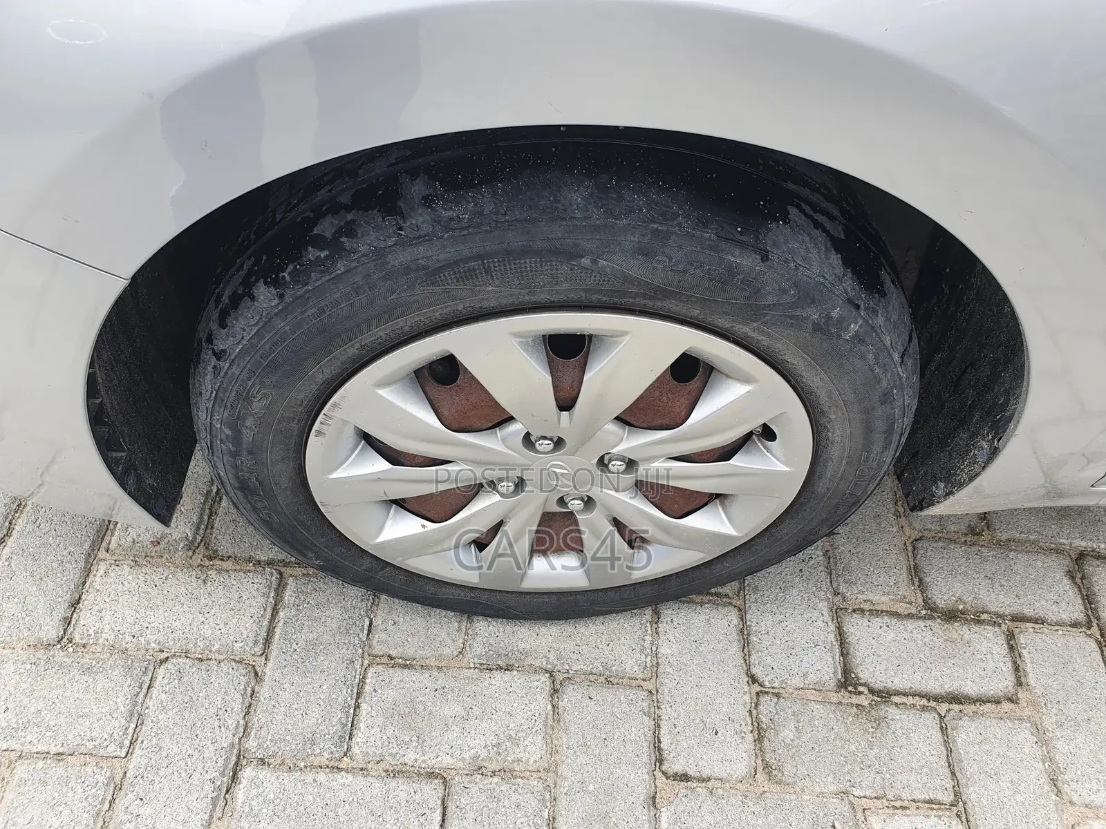 Hyundai Accent 2019 Silver