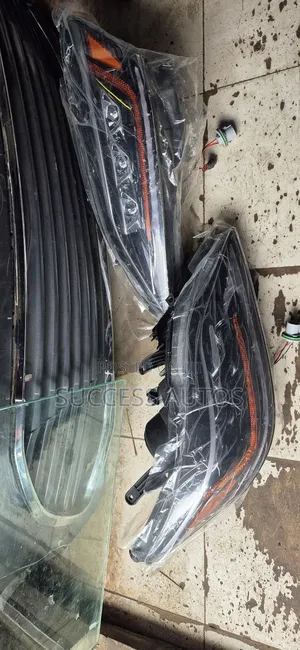 Upgrade 3 TOUCH HEAD LAMP ES 350 2008/2010