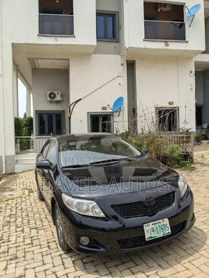 Toyota Corolla 2010 Black