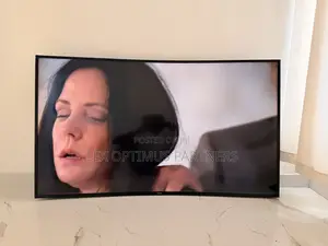 Samsung TV 65inches Curved
