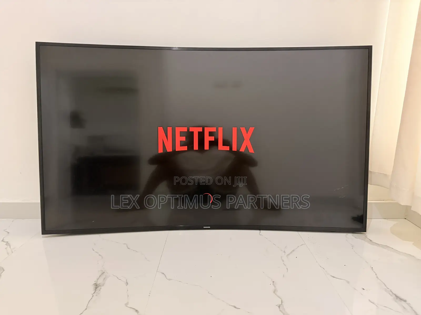 Samsung TV 65inches Curved