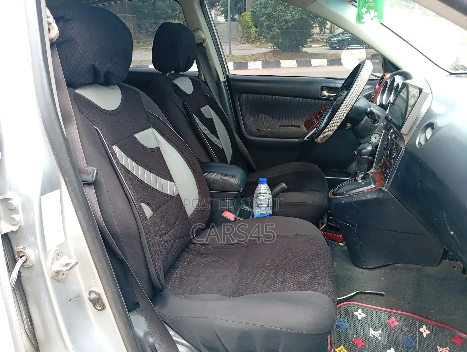 Toyota Matrix 2004 Silver