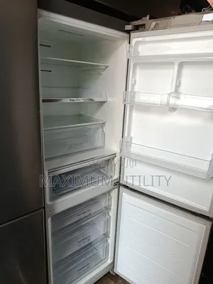 SAMSUNG 310 Liters Digital Inverter UKUSED Factory Fitted Refrigerator