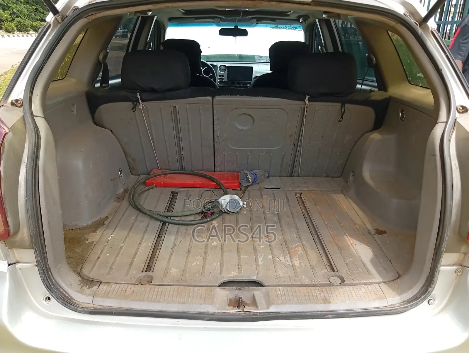 Toyota Matrix 2004 Silver