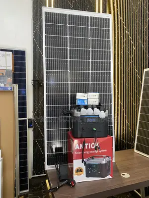 1000W Solar Generator With Panel