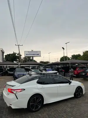 Toyota Camry XSE V6 FWD 2020 White