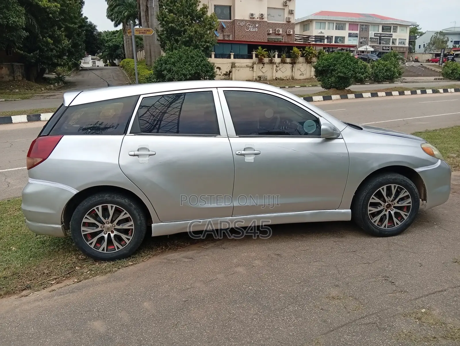 Toyota Matrix 2004 Silver
