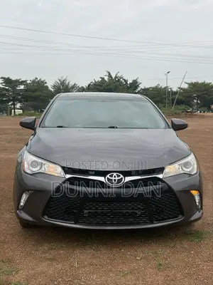 Toyota Camry SE 4dr Sedan (2.5L 4cyl 6A) 2016 Gray