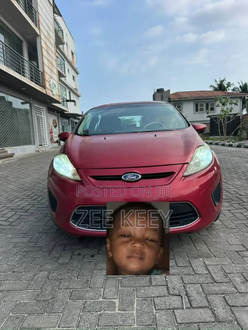 Ford Fiesta 2015 Red