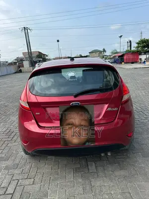 Ford Fiesta 2015 Red