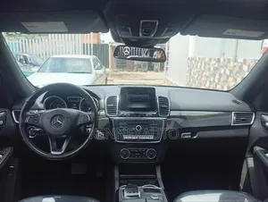 Mercedes-Benz GLE-Class 2016 Black